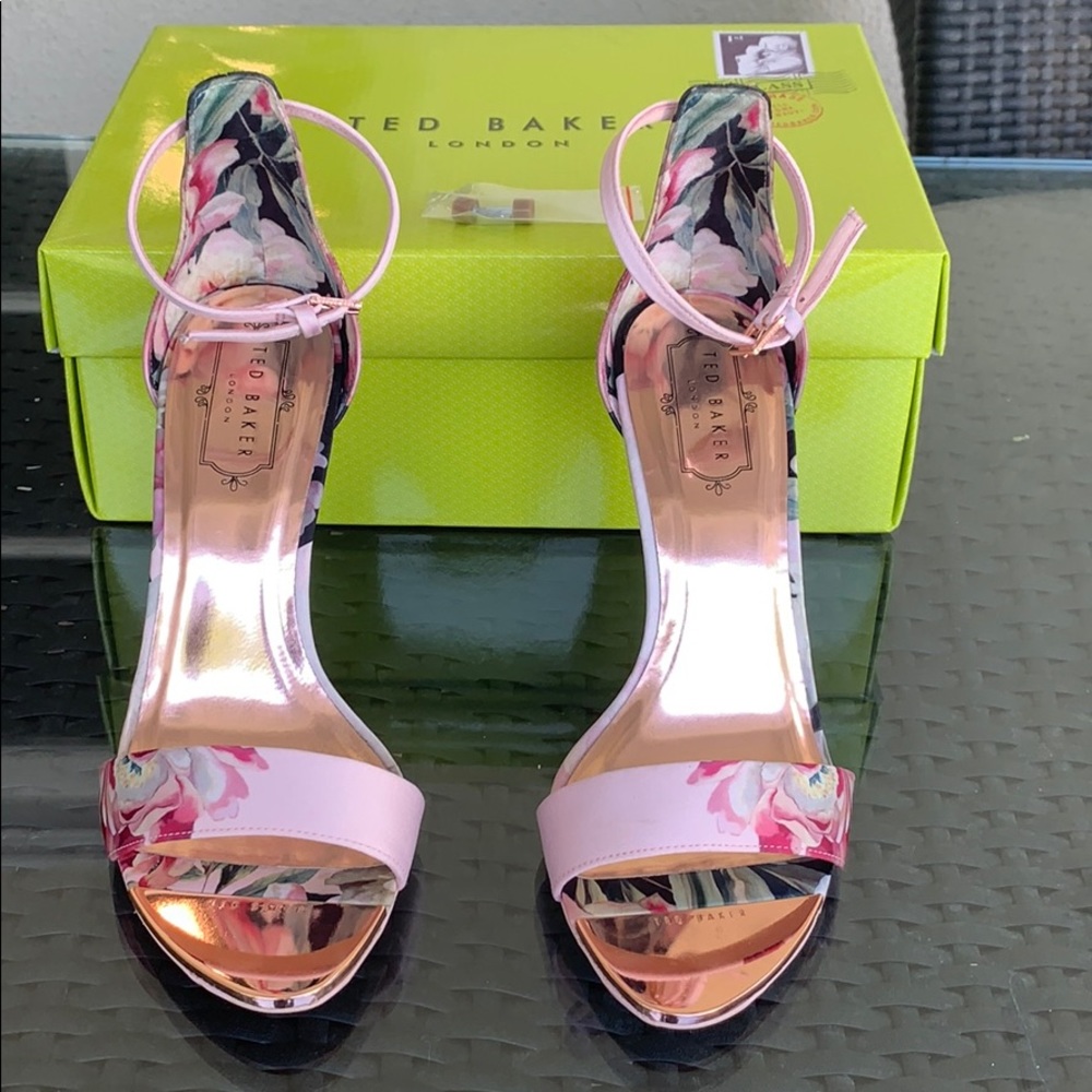 Ted Baker floral size us 7